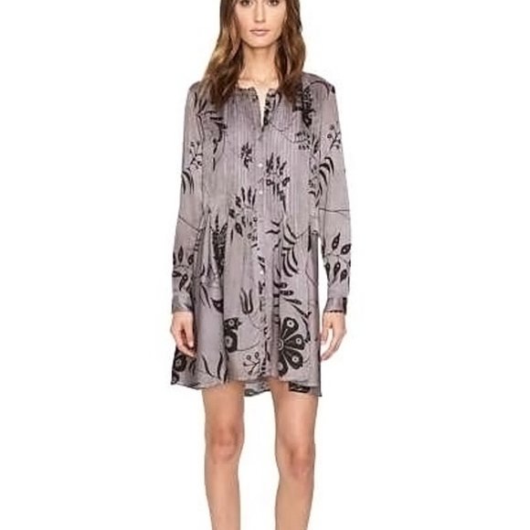 Manila Grace Dresses & Skirts - Manila Grace Silk Blend Button Front Mini Dress